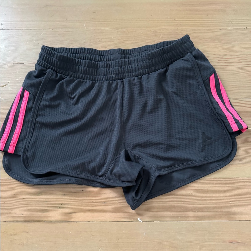 Adias shorts size s